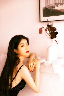 成熟有魅力美女
